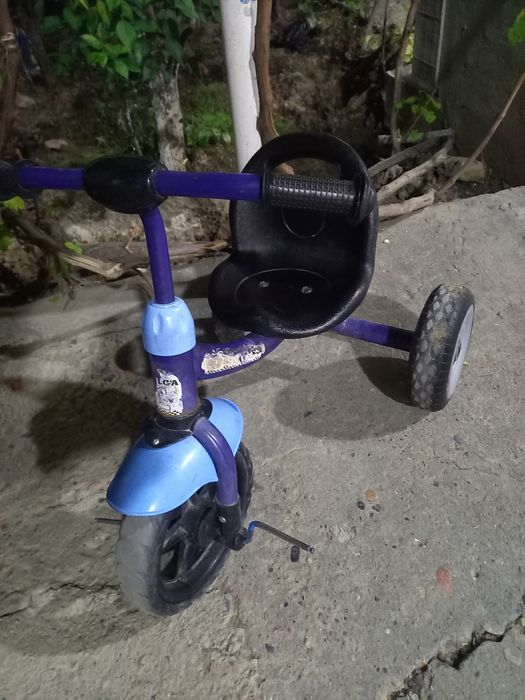 Bolalar mototsikli velosipedlari sotiladi