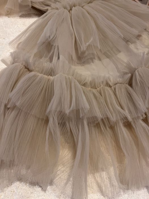 Дамска стилна рокля с голи рамене