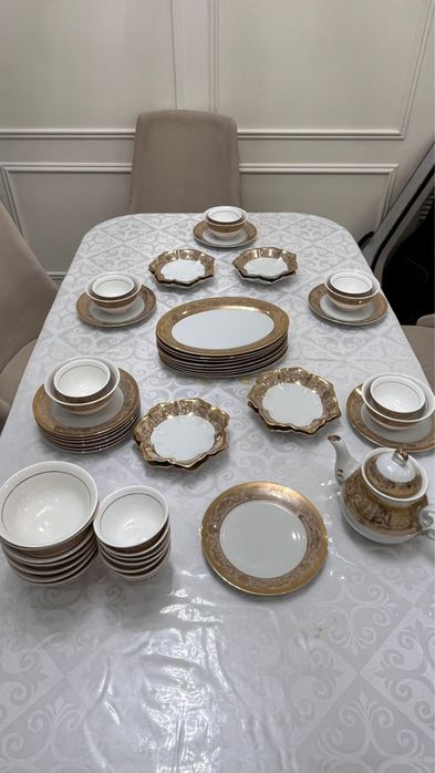 Продам чайно-столовый сервиз