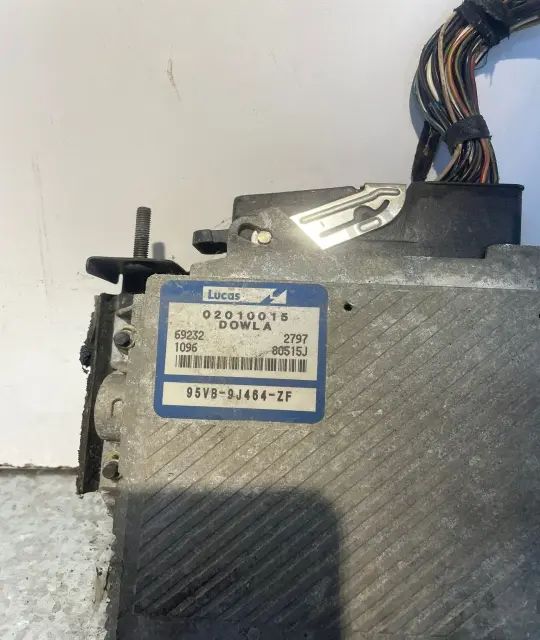 Calculator motor ECU Ford Transit Connect 2005