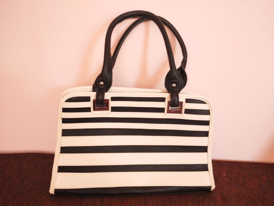 Дамски чанти и раница