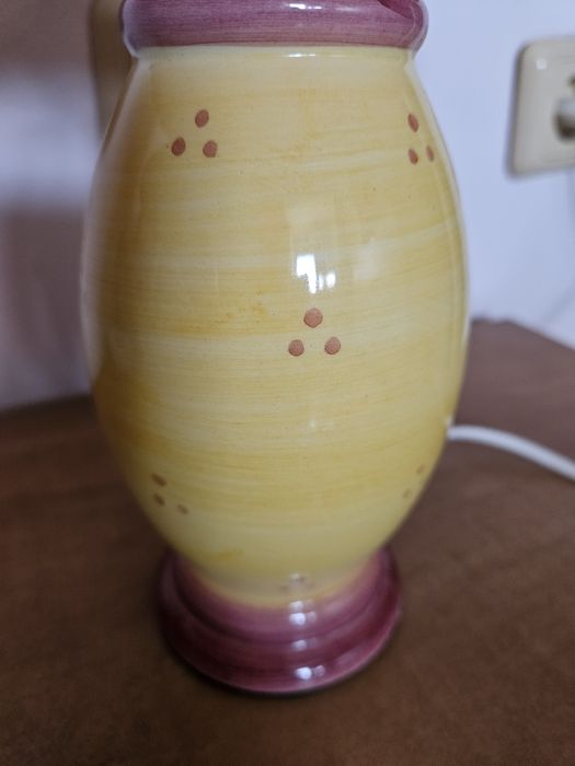 Елегантна нощна лампа