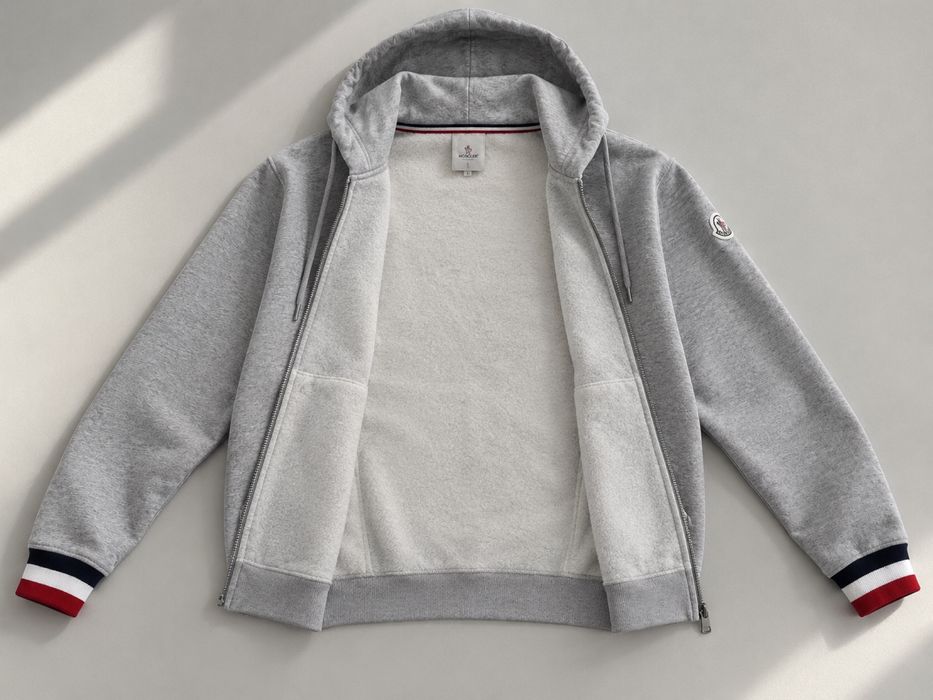 Зипхуди  moncler