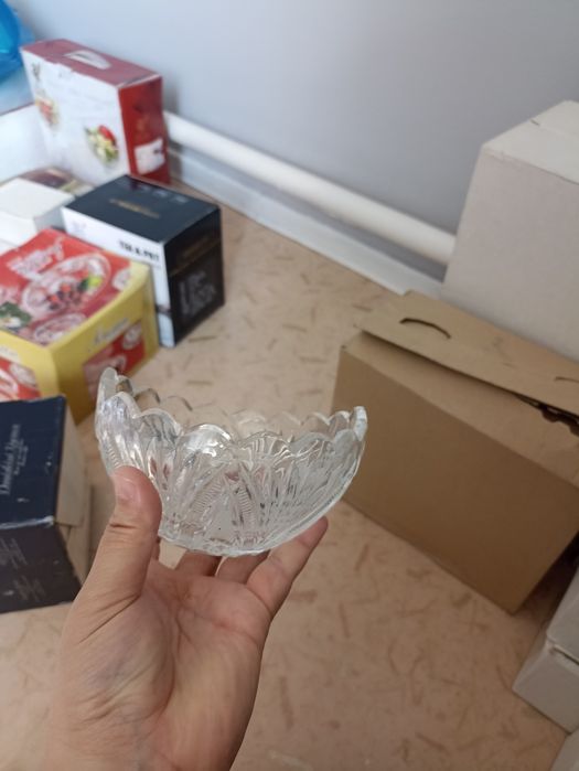 Продам хрустальные конфетницы