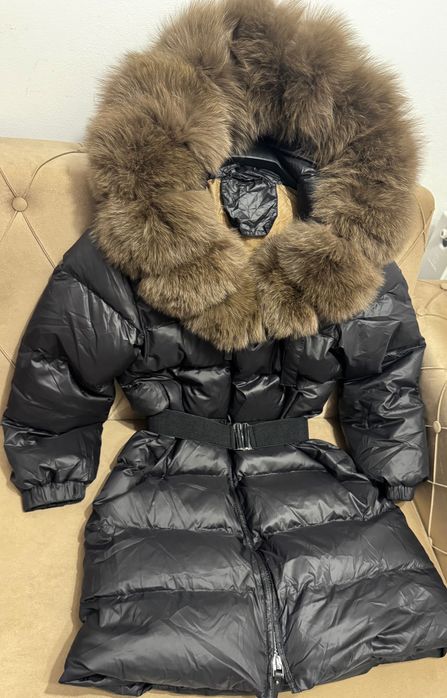 Geaca lungă cu blană naturală de vulpe