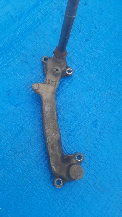 Перемычка Гбц 2UZ-FE 4.7