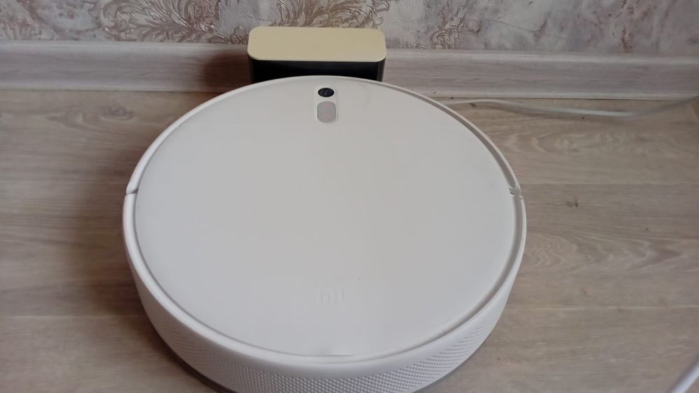 Продам робот пылесос