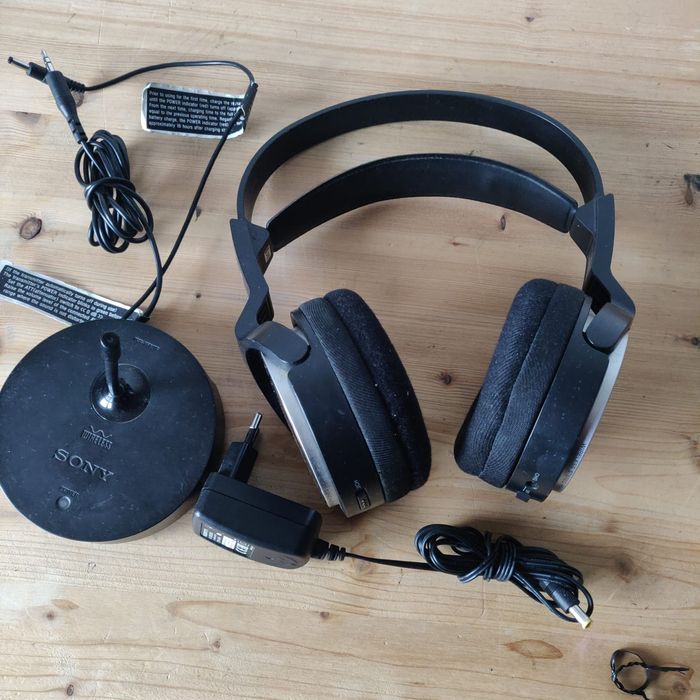 Casti audio Sony MDR-RF810R-wireless-