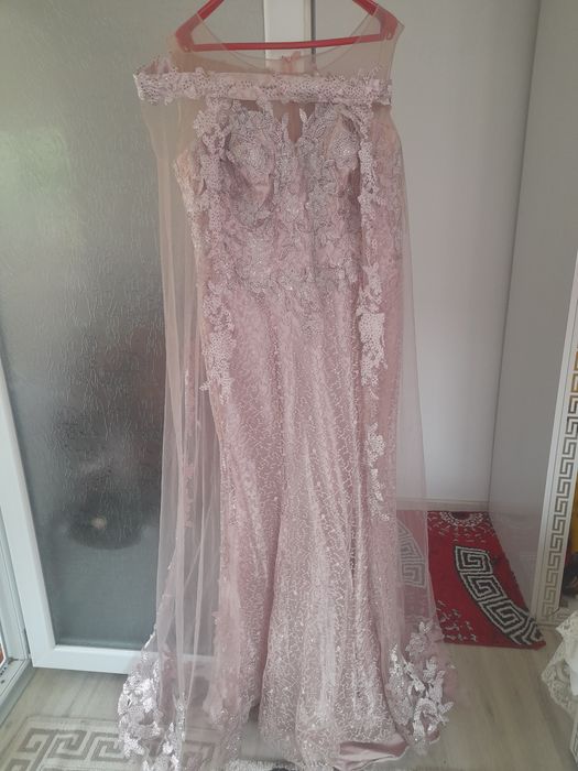 Rochii de ocazie de vânzare