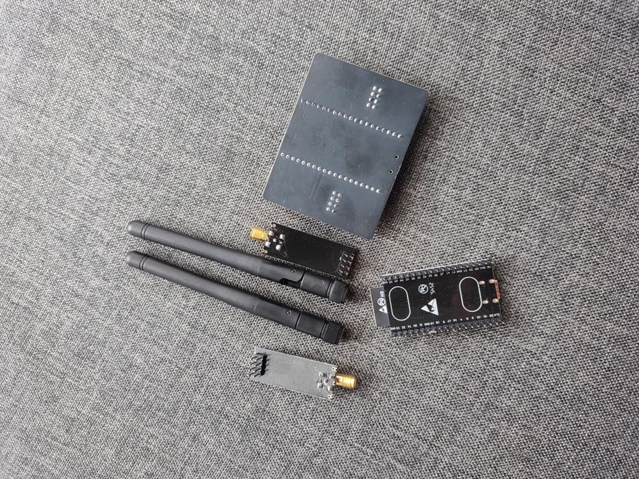 Kit ESP32 + 2x Module Radio CC1101 sub-GHz + Shield PCB (Proiecte RF / Flipper