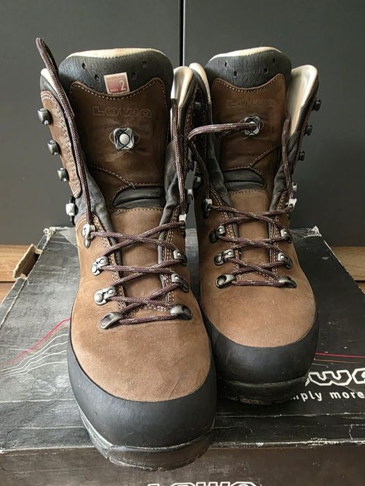 Туристически обувки Lova  Tibet LL
ف UPC