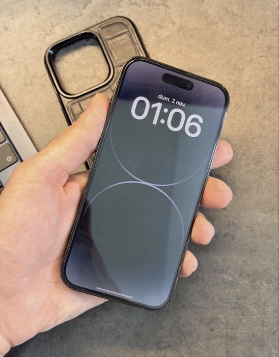 • De Vanzare IPhone 14 Pro Black 128 GB Impecabil