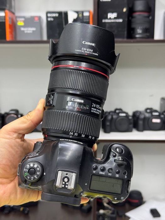 Canon 6D mark 2.   24 ga 105 2 chi pakalina obyektivi bilan birgalikda