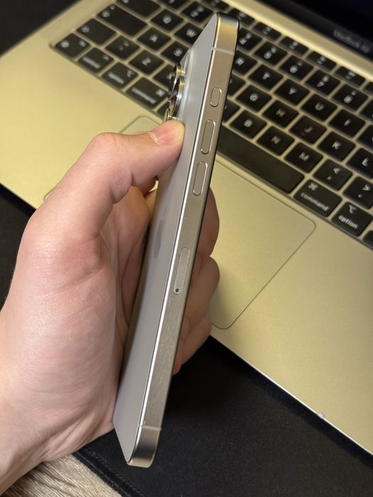 iPhone 15 Pro Max Natural Titanium 256Gb