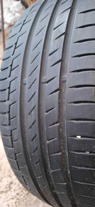 2бр. 235/50/19 Continental RFT 6.8mm грайфер, дот 20г.  ***