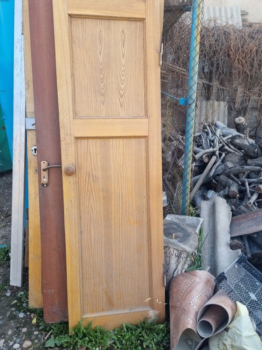 Продам Деревянные межкомнатные двери