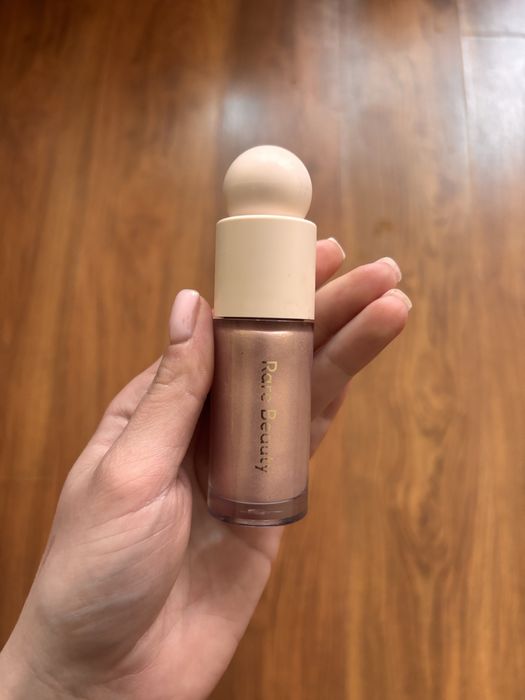 Rare beauty liquid highlighter