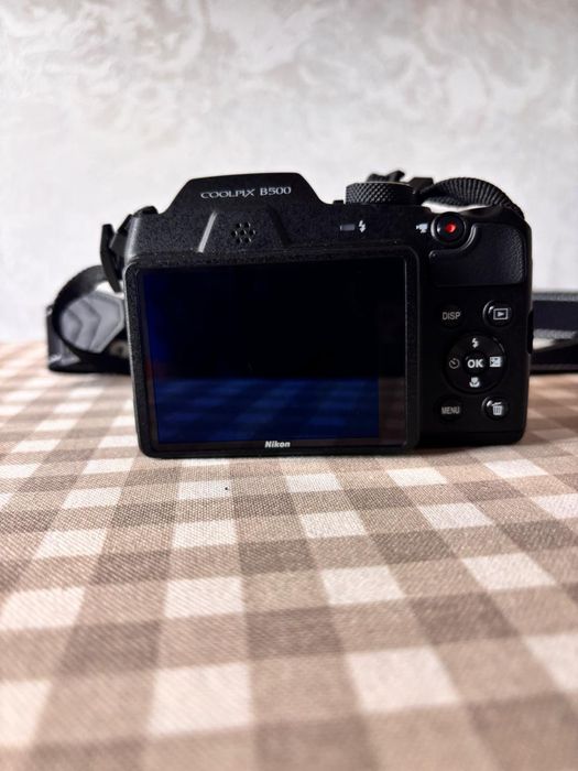 Фотокамера Nikon Coolpix b500