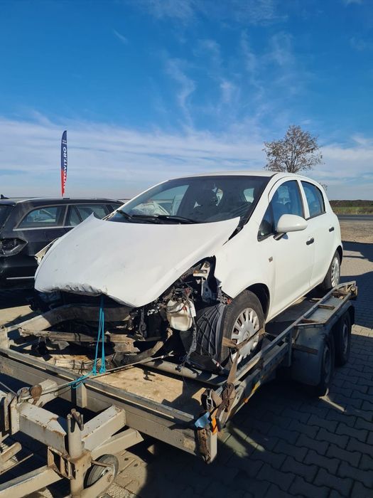 Dezmembram Opel Corsa D 1.3JTD din 2013