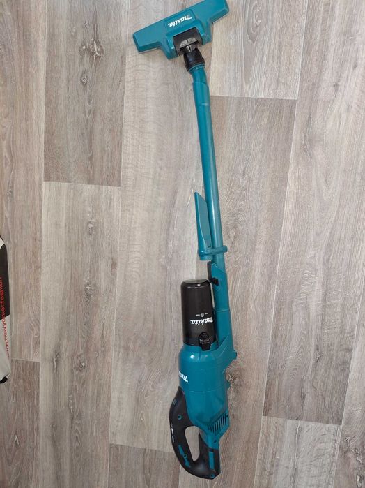 Aspirator Makita 18v