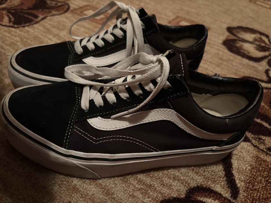 обувки на  Vans.