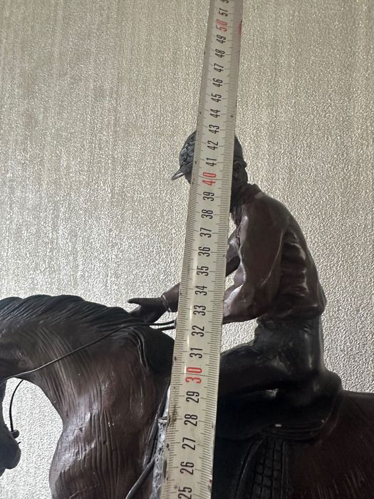 Масивна Бронзова Скулптура "Кон с Жокей" – 53 см / 10 кг