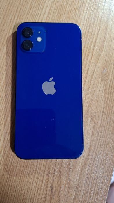 Iphone 12 albastru