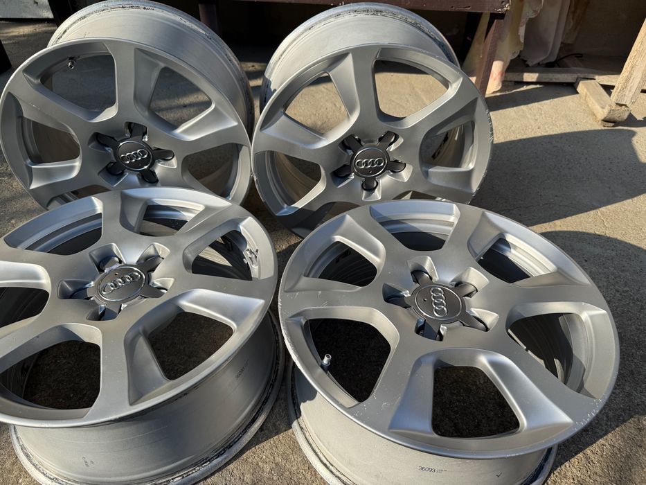Vând Jante Audi R16