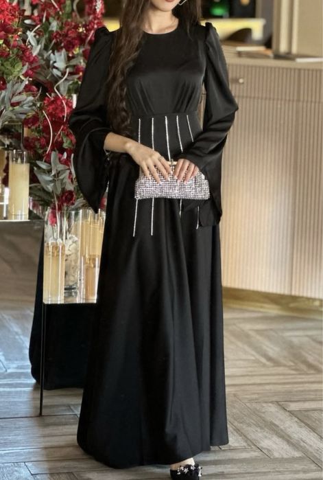 Платье все 7000тг