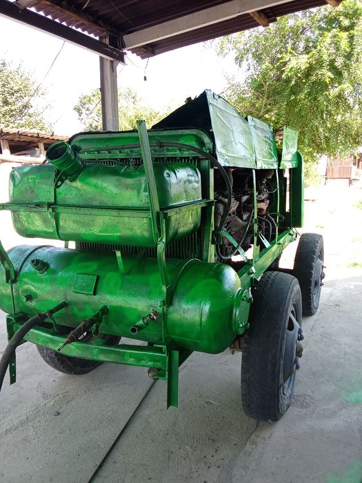 Продам Компрессор