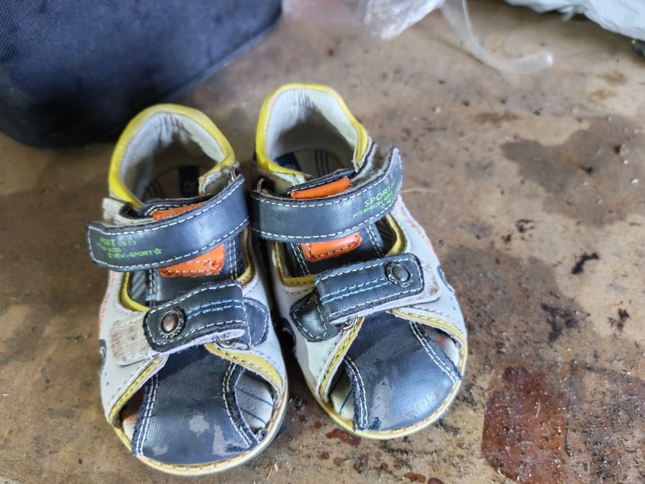 Сандали детские 23 размер