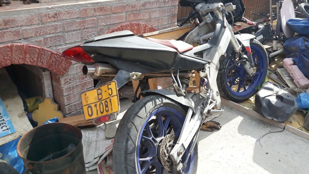 Cutie viteze Aprilia Rs 125, Rotax 122
