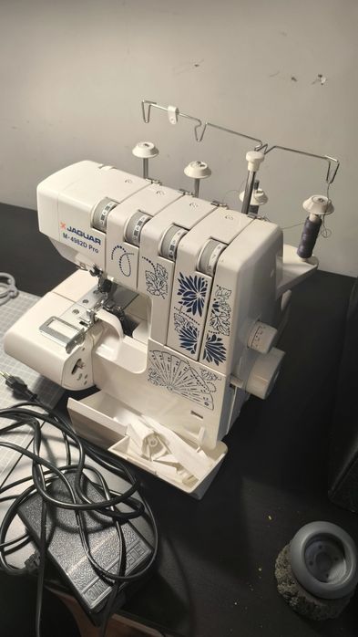 оверлок Yaguar M-4982D Pro