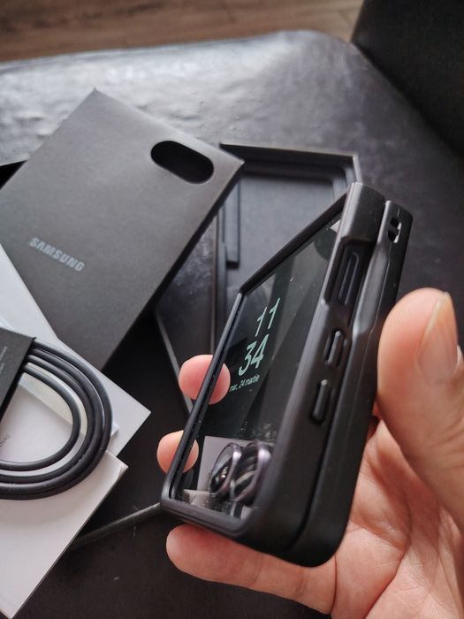 Samsung Z Flip7, Factura, Garantie,