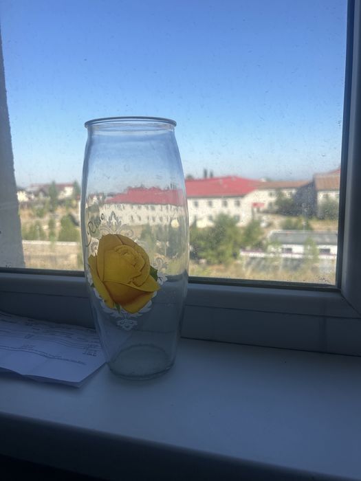Продам вазу для цветов