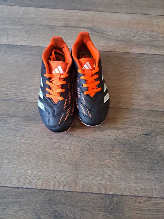 Бутонки adidas predator