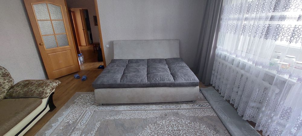 Продаю диван в идеальном состоянии срочно