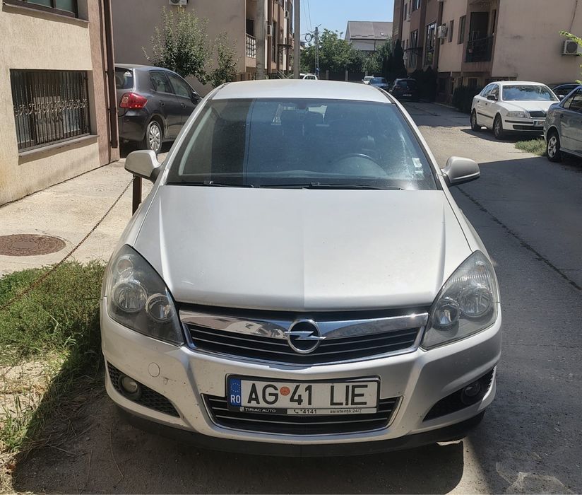 Opel Astra H  cu GPL, 122mii km reali, AC și pilot automat de