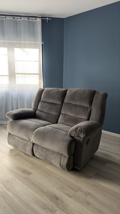 Vând canapea recliner - Mobexpert