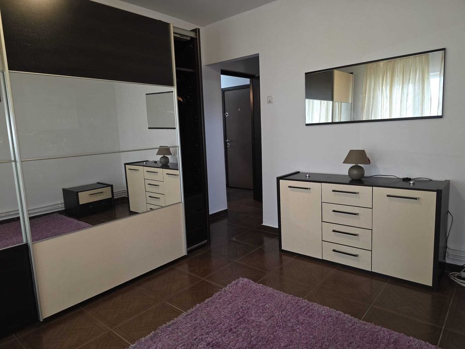 Apartament cu 3 camere caută familie fericită