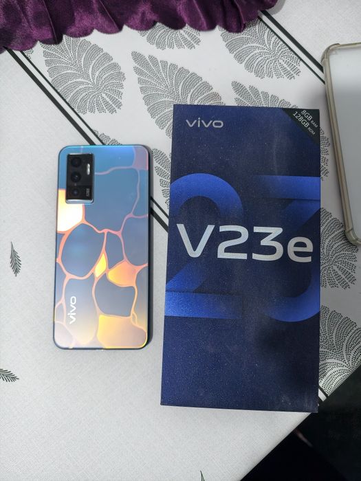 Продаем телефон  VIVO 23e