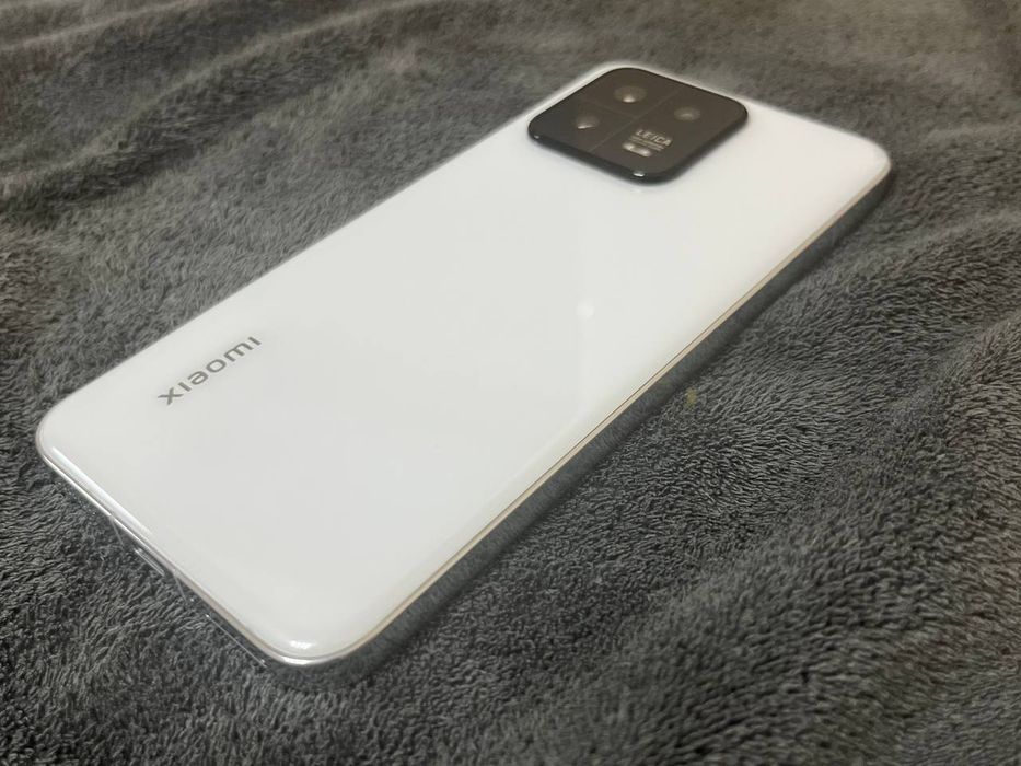 Xiaomi 13 global в идеальном состоянии