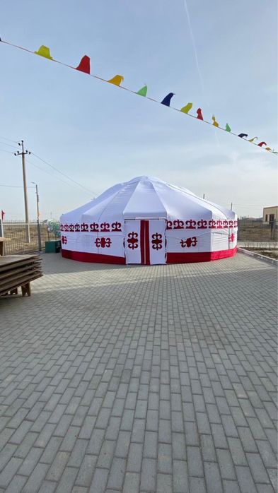 Киіз уи юрта бар