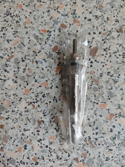 Свечи накала на дизель 4м40