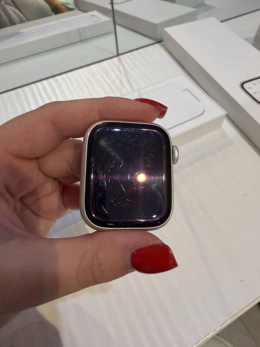 Продавам apple wach series 7