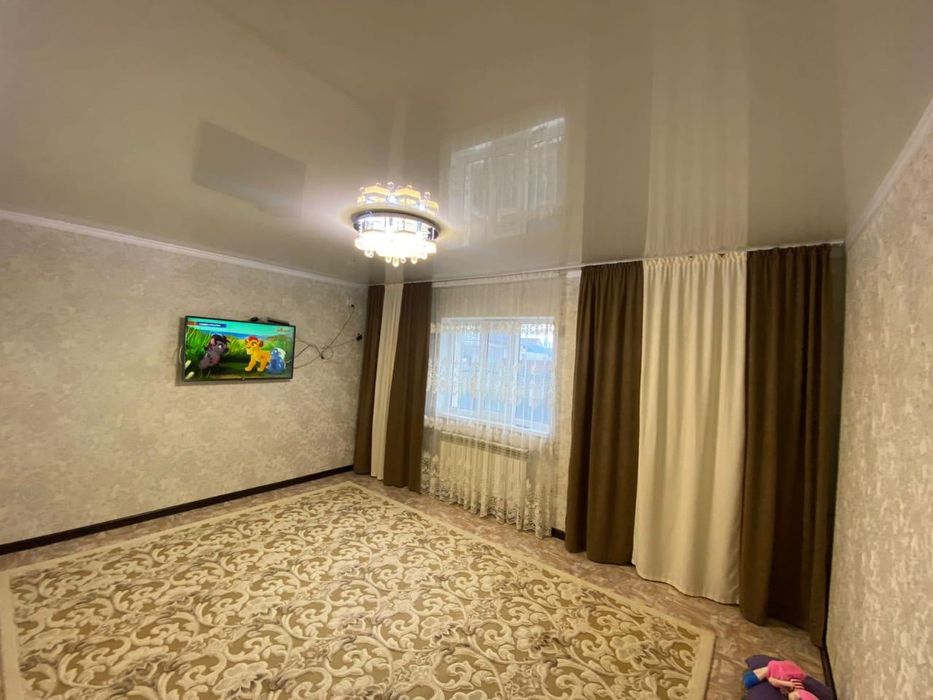 Срочно продается саманный  дом, мансардный  тёплый  13- микрорайон  37