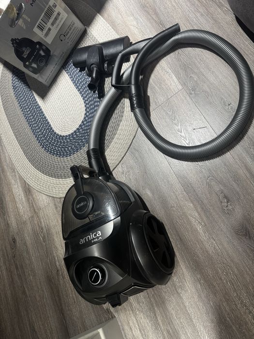 Пылесос Arnika Mila б/у