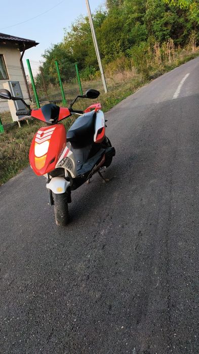 Vând sau schimb scuter cpi aragon 49