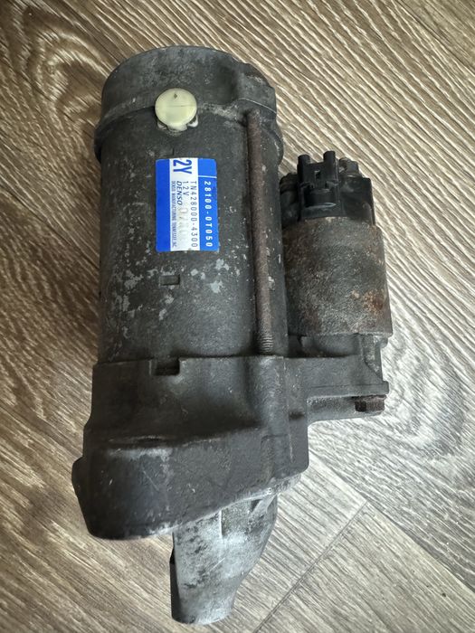 Стартер Denso на Toyota Carolla 2008г