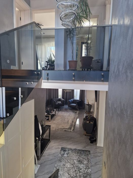 Vand casa P+1 zona Spitalul Judetean